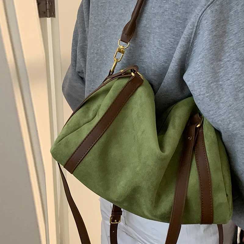 Designer bag Brand Niche Handbag Luxury Large Capacity High Quality Pu Shoder Bag Elegant Crossbody Bag Versatile Fi Wens Bag Y251029