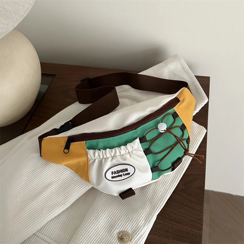 Japanesestyle Vintage Retro Colormatching Streetwear Trend Bag for Women Small Exclusive Diagonal Crossbody Bag Casual 251030