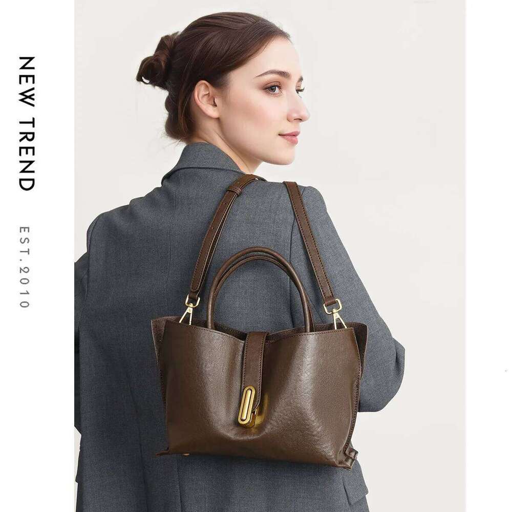 Designer bag 52 Top Layer Cowhide Bucket For Women 2025 New Fashion Handheld Genuine Leather Single Shoulder Women's Handbag Tote Bag Shopper
