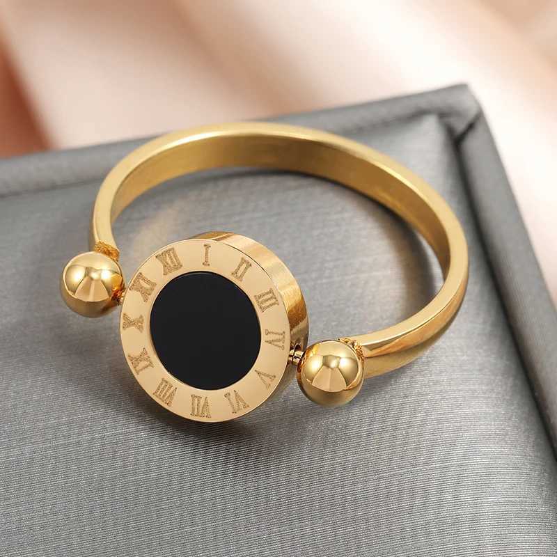 UILZ Fashion Roman Numerals Rotates Ring For Women Black White Vintage Ring Party Jewelry GiftW251030