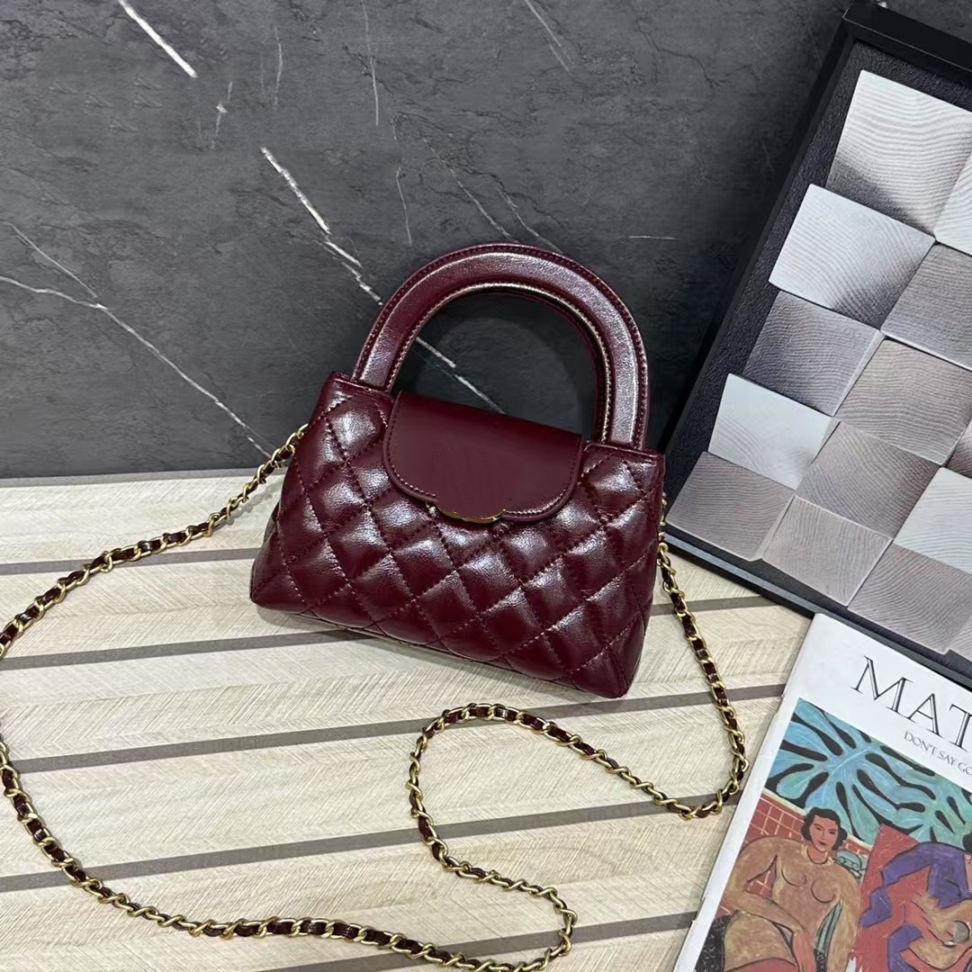 Designer suede Bag Luxury women's bag Fashion understated elegance Handbags Shoulder bags metal chain bag Handbag Genuine Leather bag cover Crossbody Purse