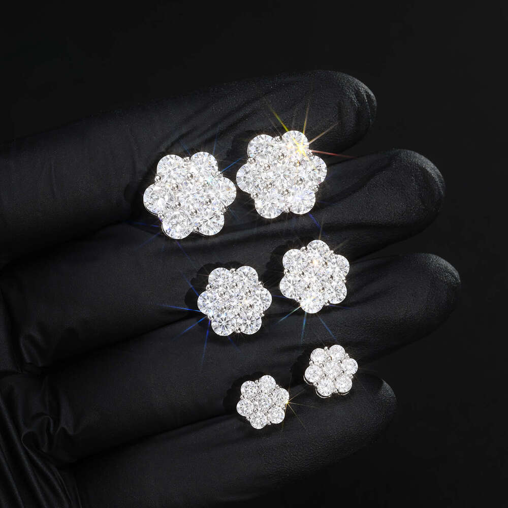 High Quality 925 Sterling Silver Flower Iced Out Diamond Hip Hop Screw Back Moissanite Stud Earrings