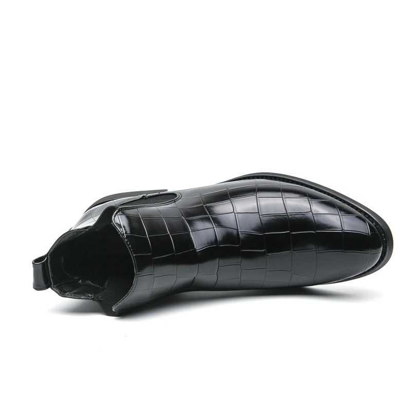 Hightop Chelsea boots for autumn and winter British style crocodile print riding boots for men casual leather shoes for men Z251029