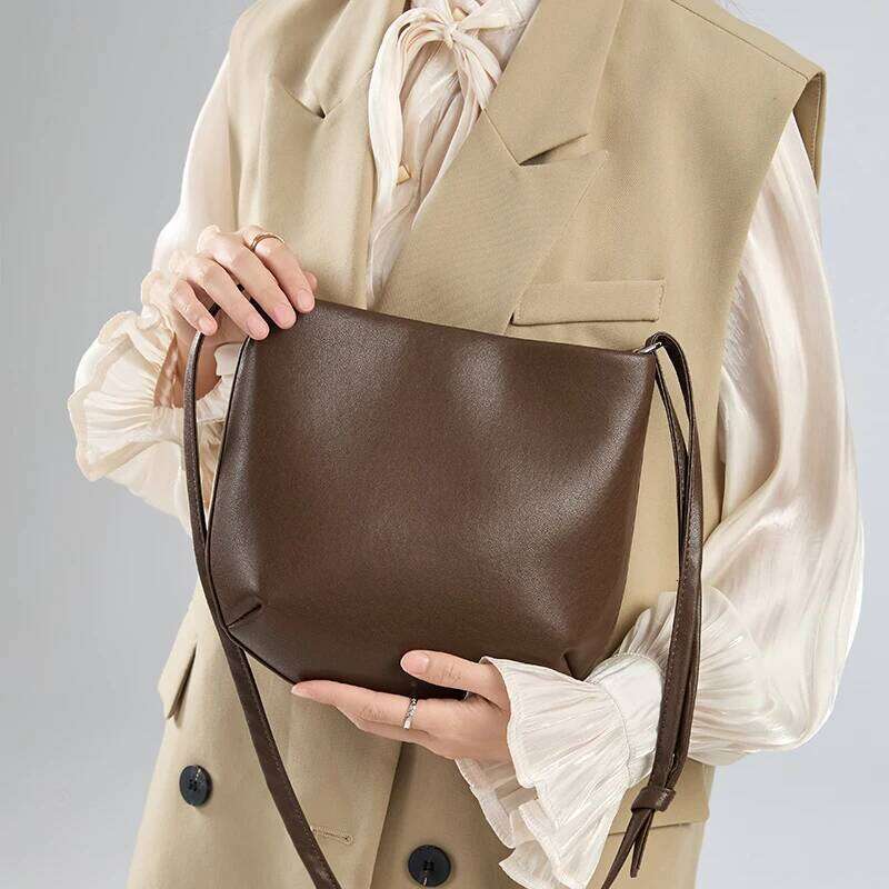Designer bag 52 Casual Shoulder Soft Natural Cow Leather Women Designer Bag Crossbody Bags Handbag