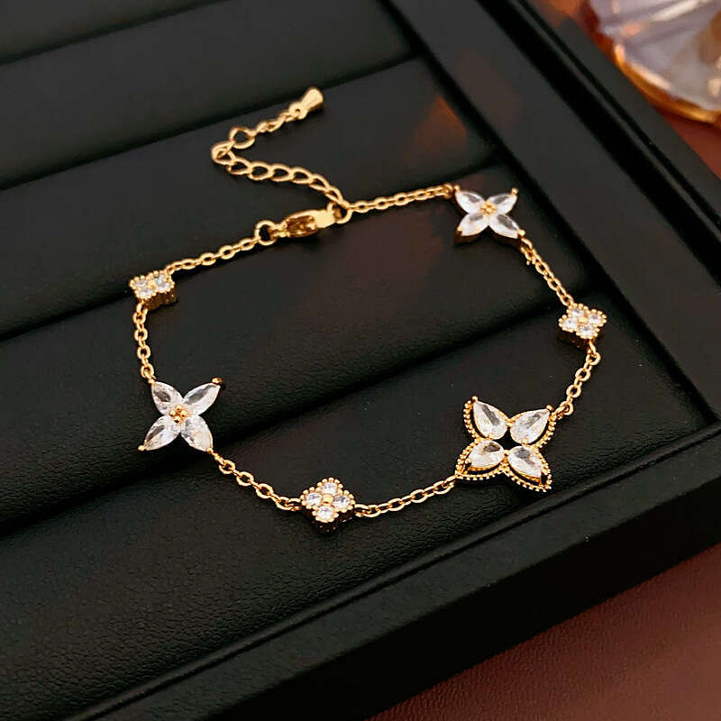 Bracelet Designer luxury charm Bracelets Real Gold Plated Zircon Star Flower Simple High end Versatile Bracelet Niche Light Exquisite Jewelry for Wome