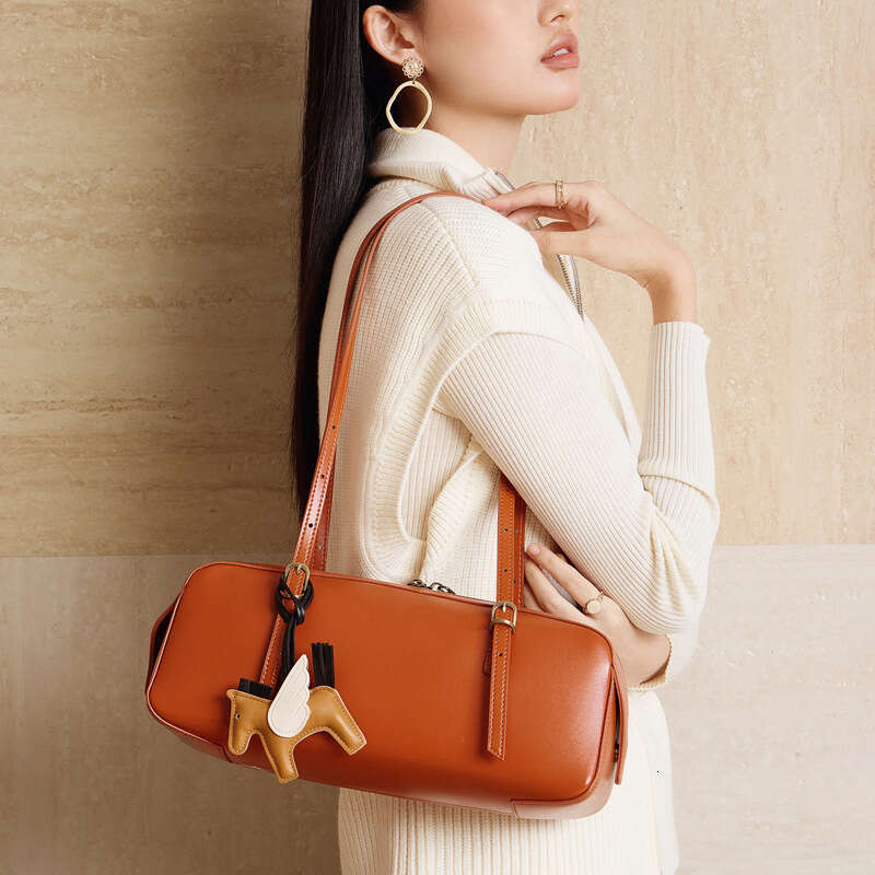 Genuine Leather Underarm Bowling Women Versatile Niche Vegetable Tanned Top Layer Cowhide Handbag Women's Bag