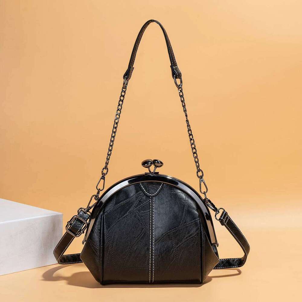 Designer bag 52 2024 New Fashion Chain Shoulder Commuting Temperament Premium Women's Bag