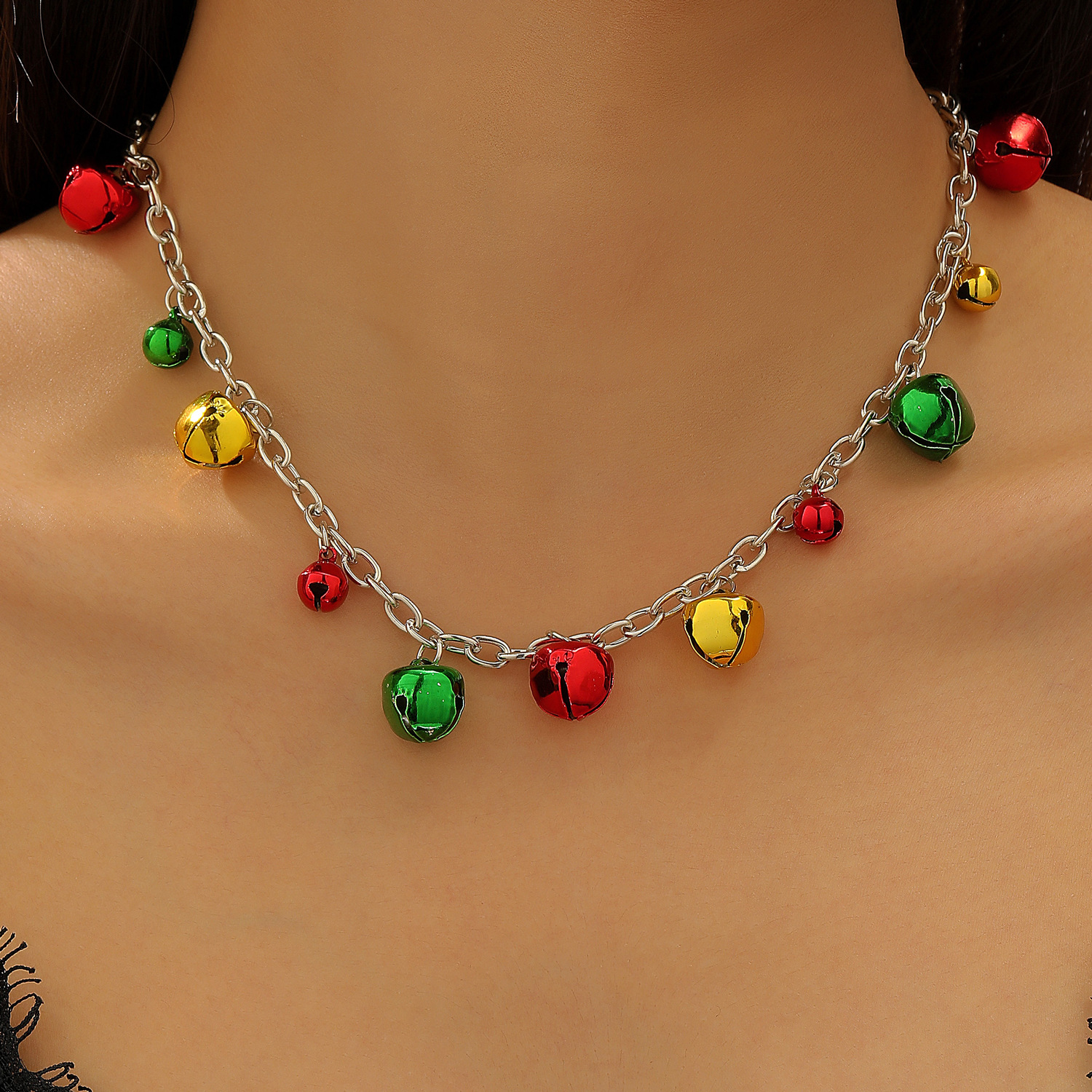 Women's Autumn/Winter Jewelry: Stylish Multi-Layered Chain Bracelet w/ Festive Animal Charm