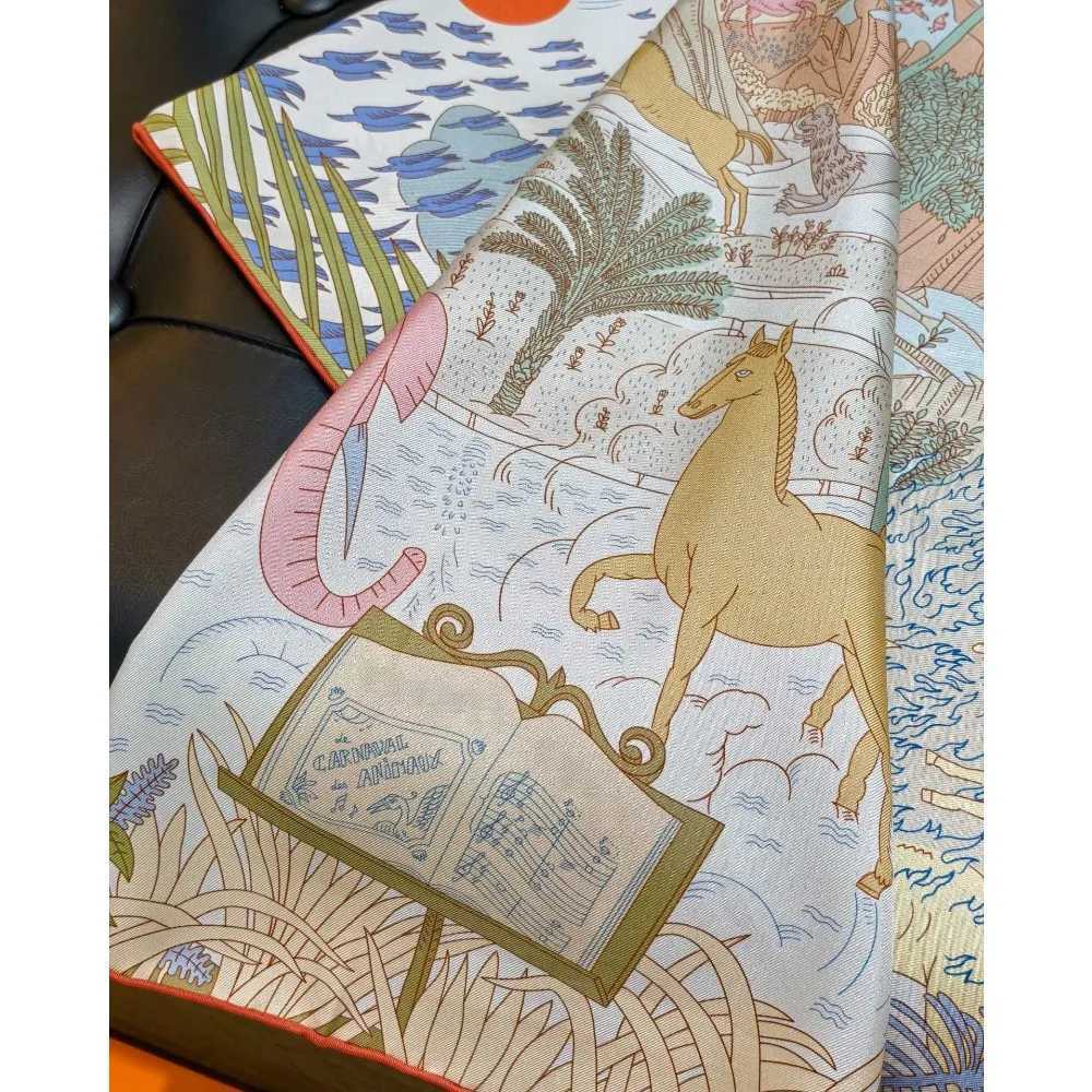 New Doublesided Twill Silk Scarf 90x90cm Square Soft Silky Elegant Accessories Retro Style Lowkey Luxury Best Gift ChoiceW251029