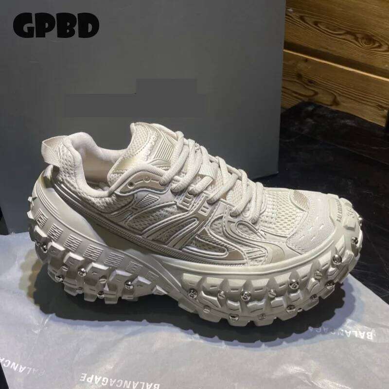 GPBD Rivet Low-top Distressed Dad Shoes for Women, Summer 2025, Height-increasing Thick-soled Casual Sports, Trendy and Cool