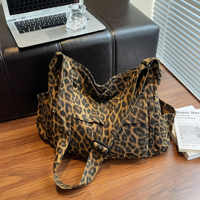 2025 new women's fashionable high-end large capacity synthetic leather handbag, casual simple classic work shoulder bag, student fashion crossbod