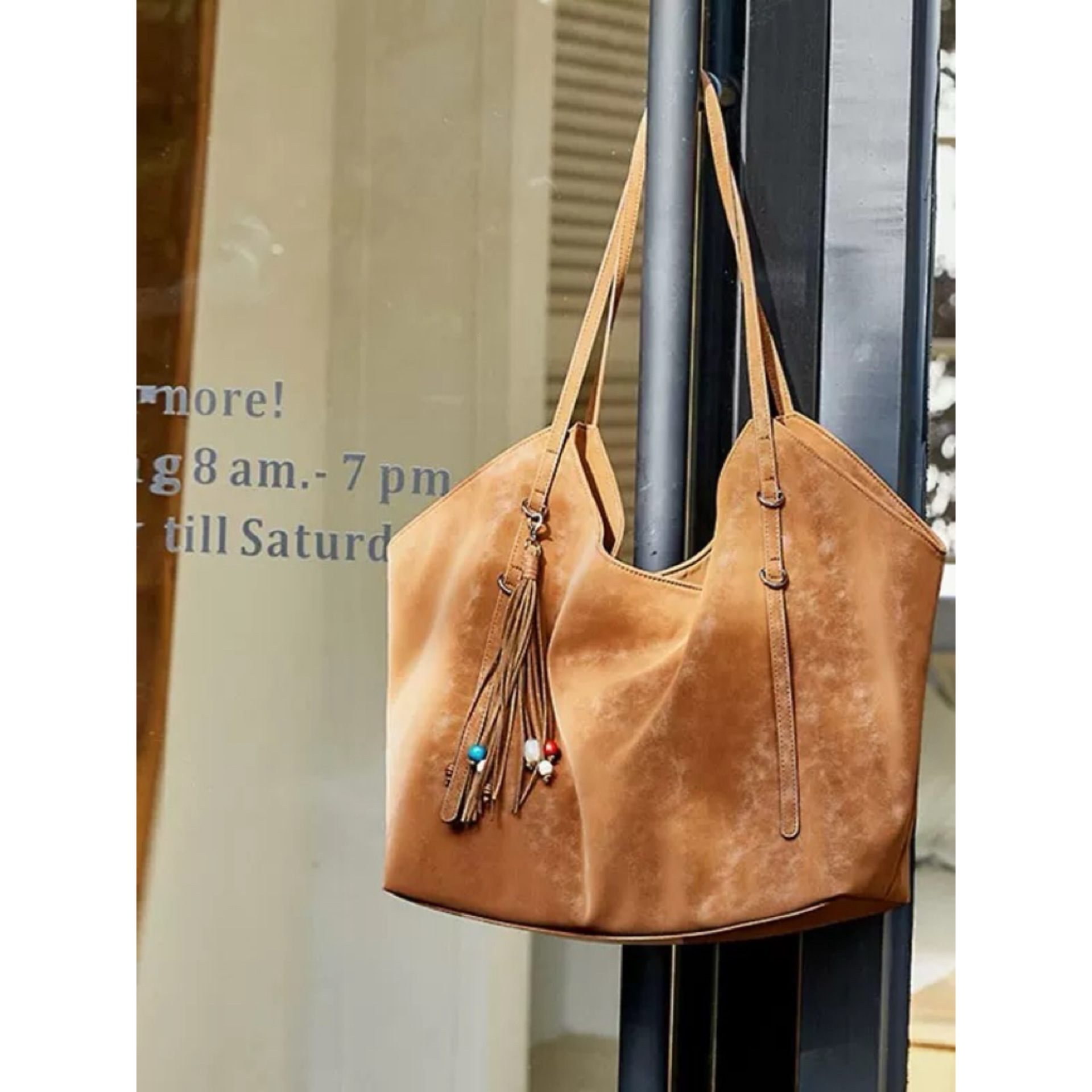 New retro suede design handbag with fashionable casual and lazy feel, large capacity commuting shoulder bag, versatile designer bag