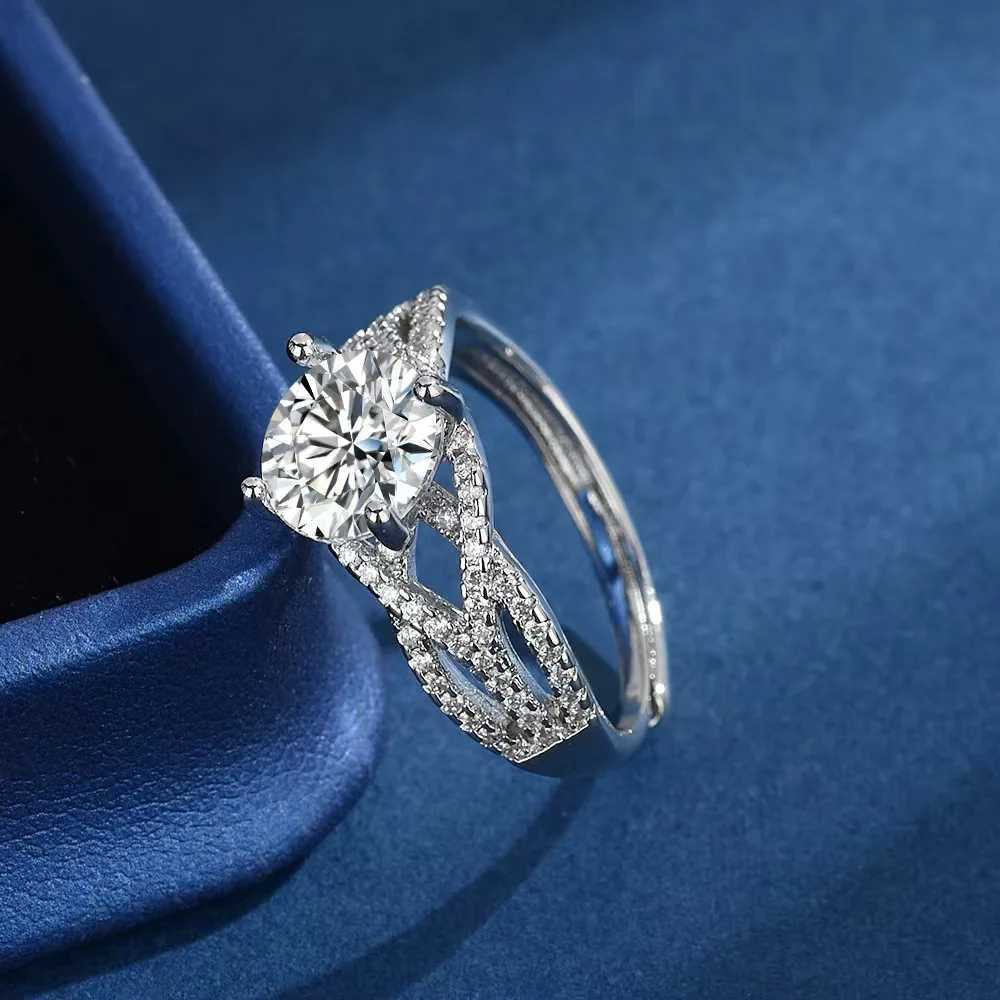 Korean Style Bestselling CrossLine Open Ring 2 Carat Zircon Ring Womens DiamondLook RingW251030