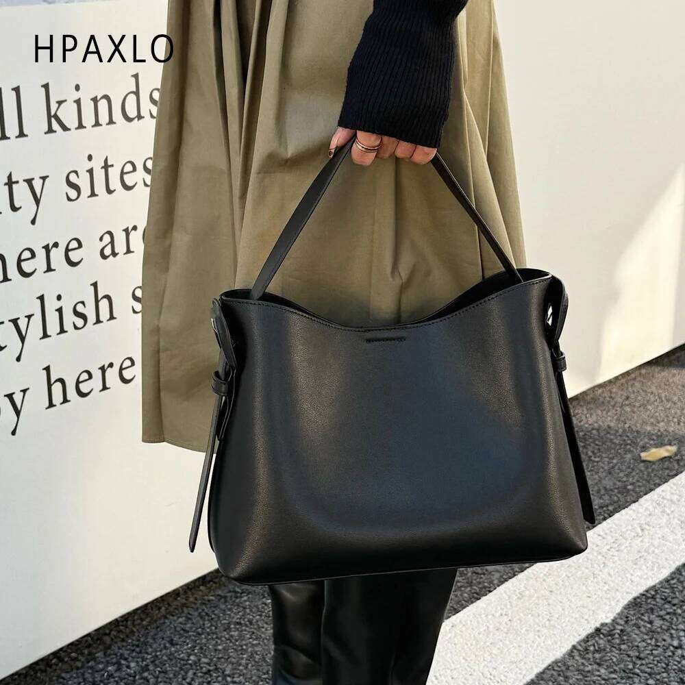Designer bag 52 Stylish Matte Leather Tote Bag Spacious Commuter Shoulder Purse Durable Crossbody Handbag Women's shoulder bag women bags trend