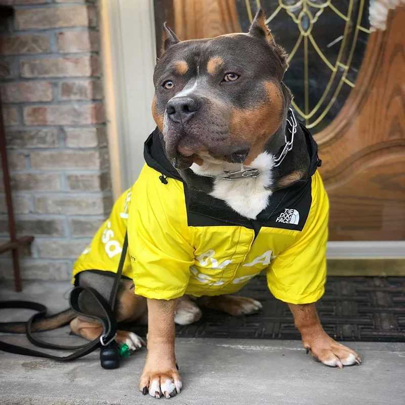 luxery Cute Dog Luxury Design Raincoat windproof and waterproof Puppy Windbreaker Large Dog et Pet Clothing designer C251030