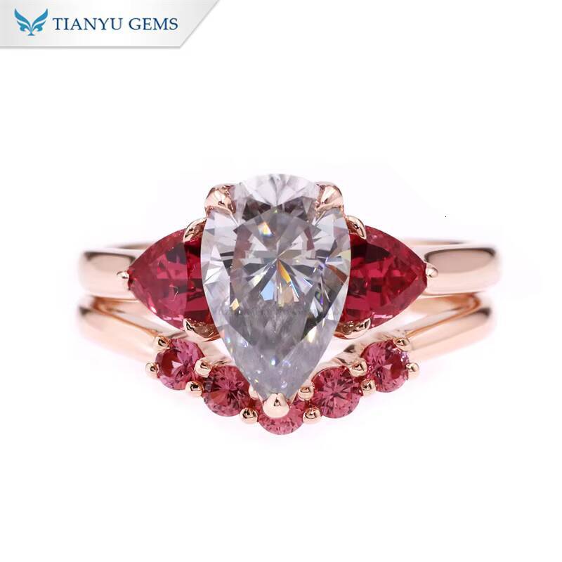 Tianyu Gems Color Gemstone Pigeon Blood Lab Ruby with Gray Mossanite Lab Diamond Rose Gold Rings Set for Women