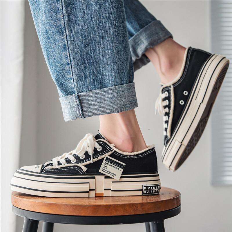 Niche Trend 2025 Beggar Canvas Couple Height Increasing Casual Shoes Autumn Thick Sole Sneakers Men