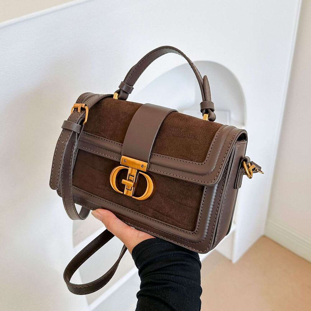 designer bag New Retro Handheld Small Square High-Quality Texture Niche Design Light Luxury Shoulder Bag Wholesale