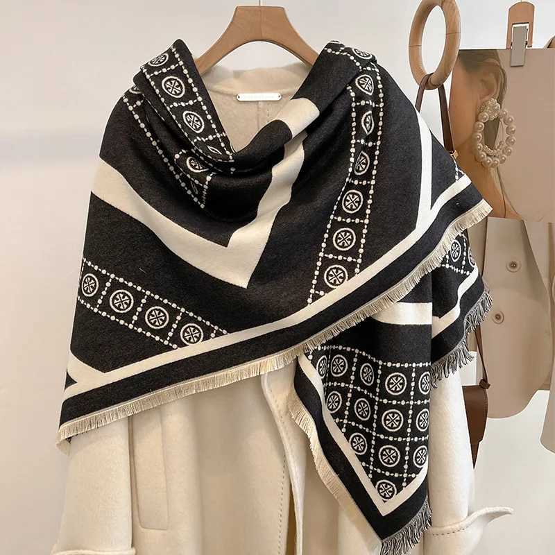 New Fashion Winter Cashmere Scarf Women Luxury Duplex Print Female Shawl Wrap Scarves Lady Thick Warm Blanket Echarpe C251031
