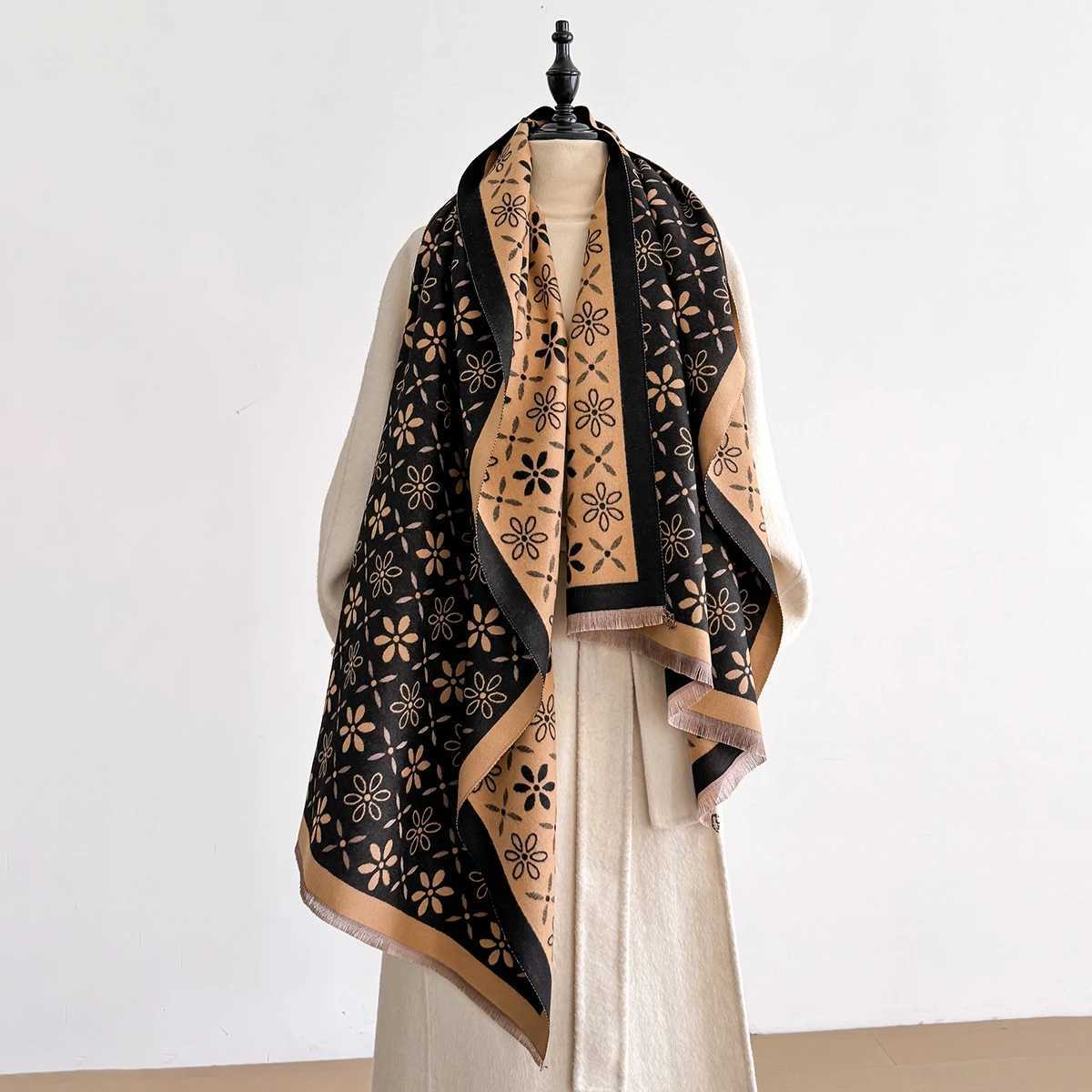 2025 New Womens Autumn and Winter Trend Imitation Cashmere Scarves Female Thermal Air Conditioner Shawl Long Scarf C251031