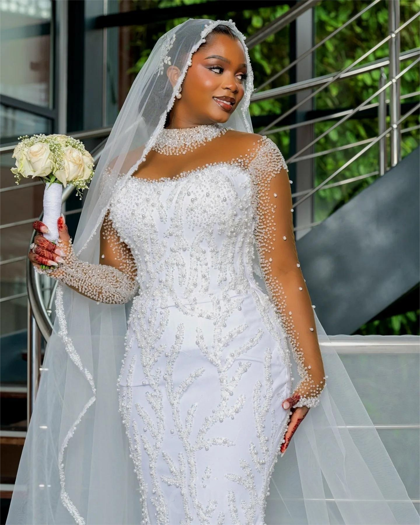Mermaid Wedding Dresses Plus Size Luxurious Beaded Pearls Full Sleeves Sequined Vintage Elegant Bridal Gowns Dress