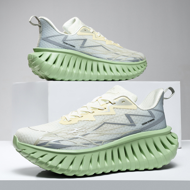 Men's shoes 2025 summer new lightweight breathable mesh shoes soft soles and wear-resistant outdoor sports versatile casual running shoes