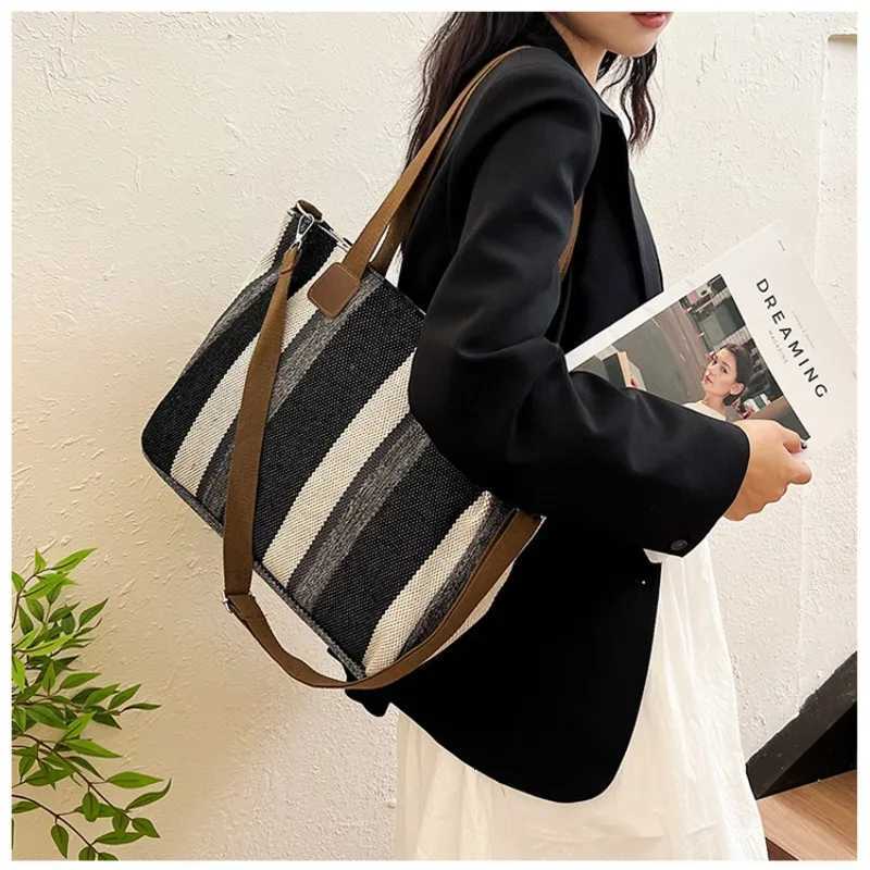 Large Tote Bag for womens Striped Crossbody Canvas Bag 2023 New Trendy Versatile Class Commuting Shoulder Bag W251031