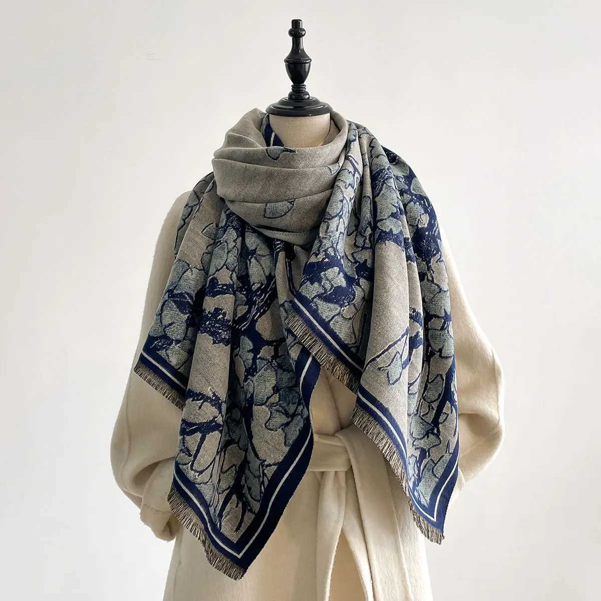 NEW Luxury Winter Cashmere Chinese style Design Scarf Women Warm Blanket Poncho Scarves Female Print Shawl Bufanda C251031