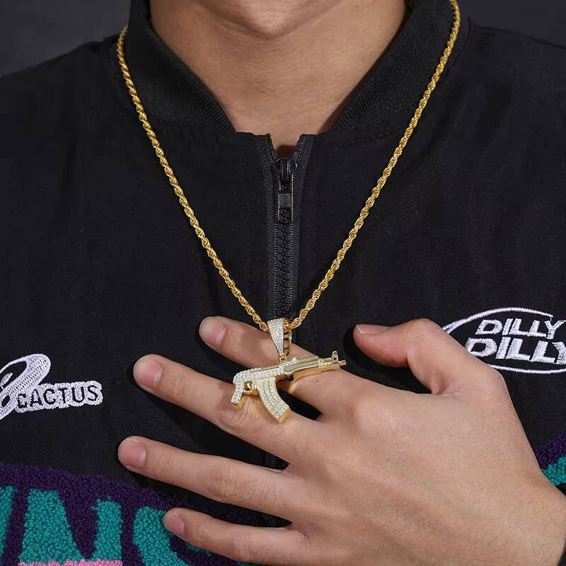 Rappers Punk Style 18K Gold Plated 925 Sterling Silver VVS Moissanite Diamond Iced Out AK47 Gun Pendant for Men