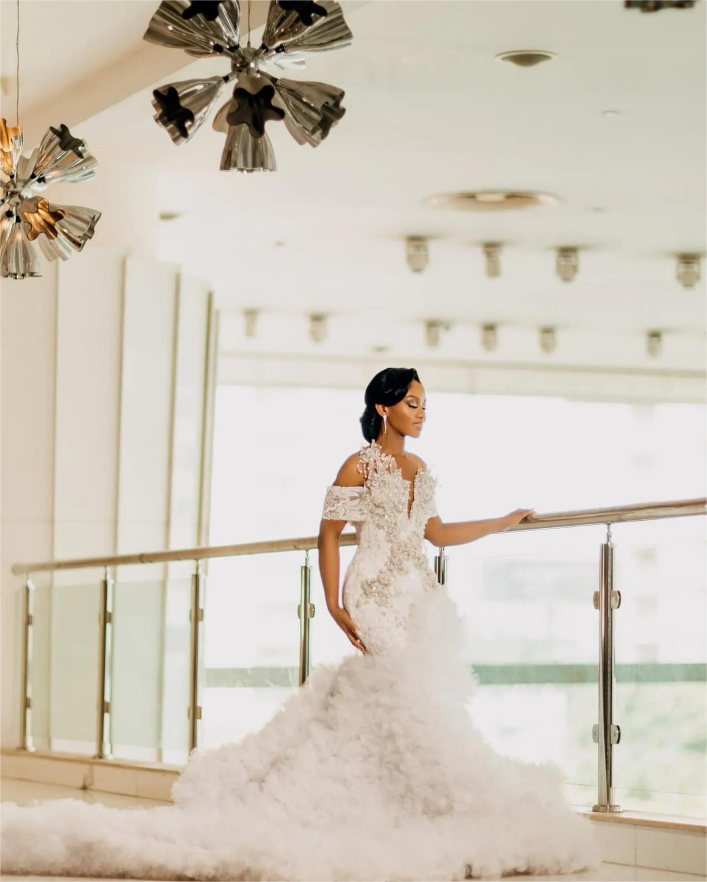 Ivory Mermaid Wedding Dresses Florals Pearls Beaded Crystals Lace Tiers Bridal Gowns Dress