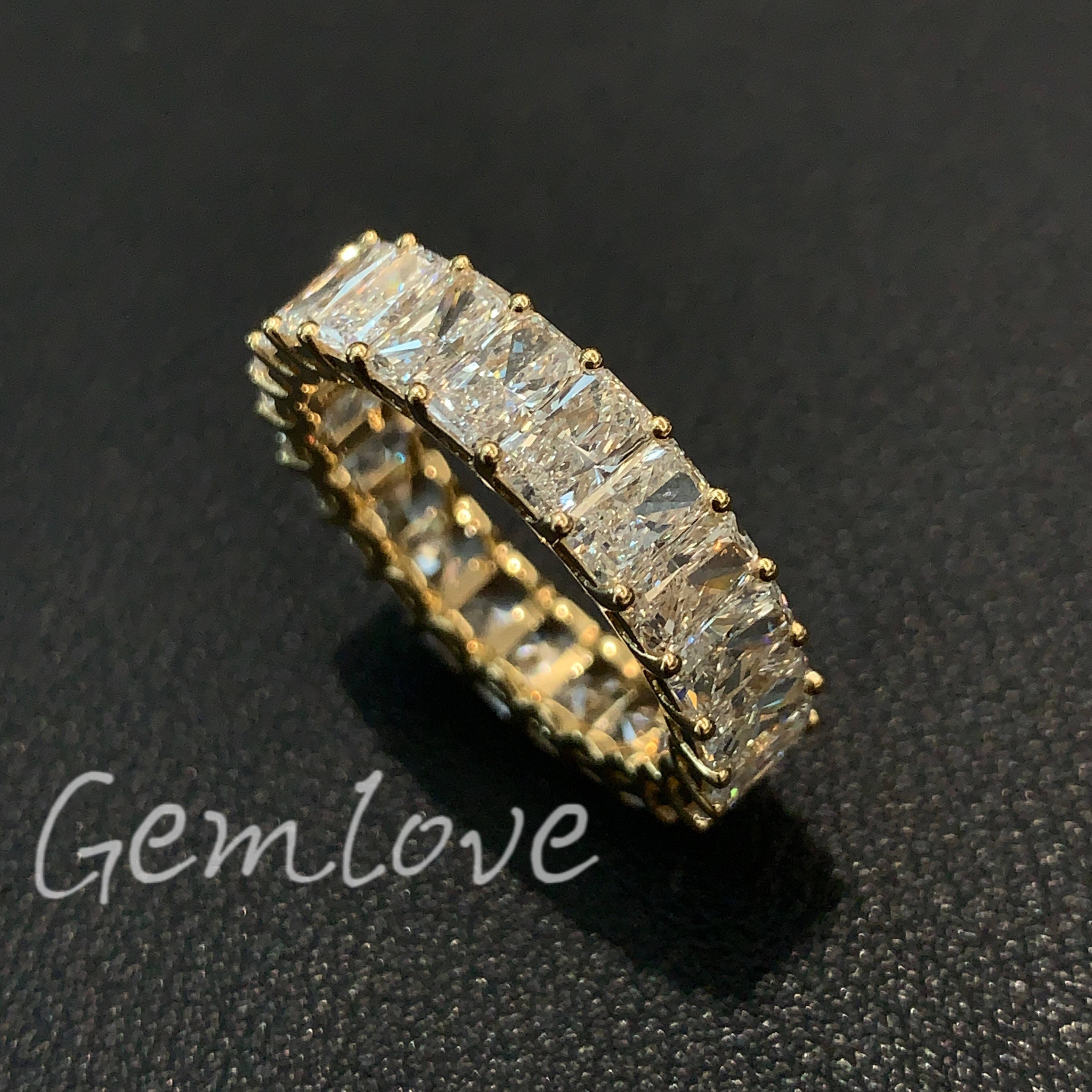 18K Gold Custom Ring Set with Radiant Cut LabGrown Diamonds Suitable for Men and Women Engagement Rings