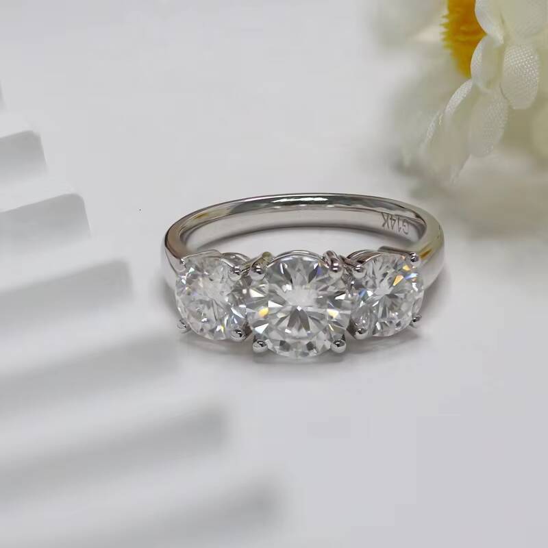 14K Gold Three Stone 1ct2ct1ct Round Cut Moissanite Diamond Ring