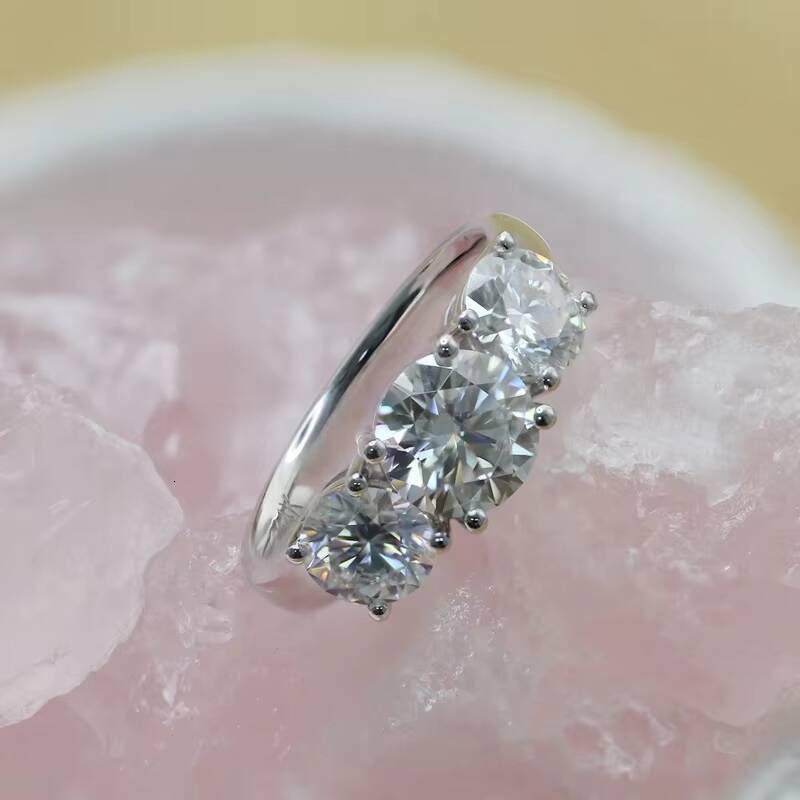 14K Gold Three Stone 1ct2ct1ct Round Cut Moissanite Diamond Ring