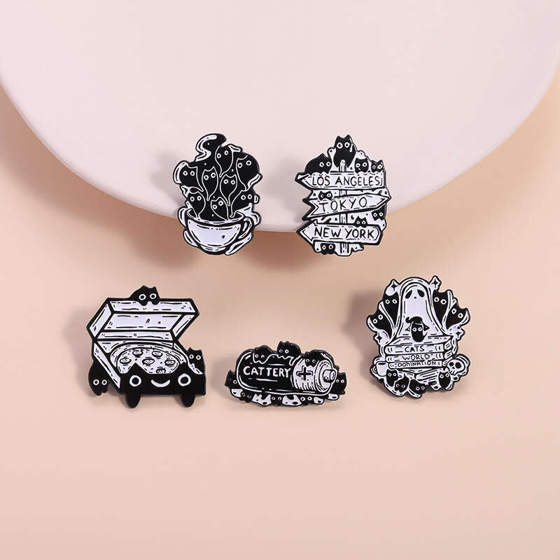Cross-Border Creative Cartoon Cat Series Accessories Badge Personality Versatile Black and White Animal Alloy Brooch