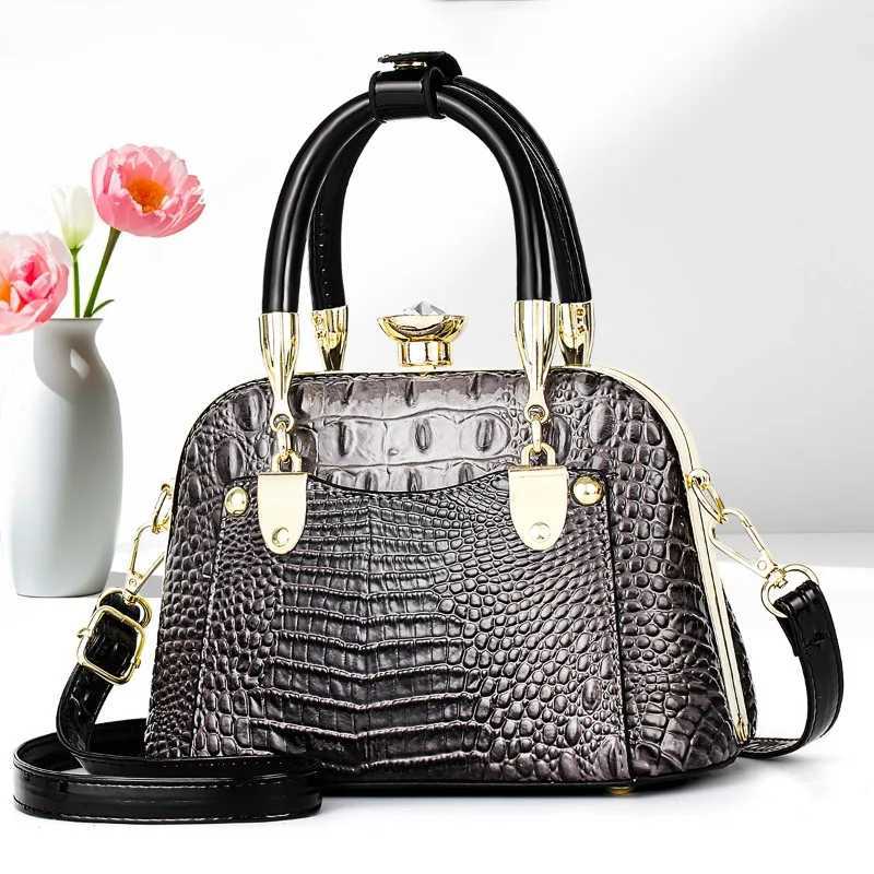 2025 New Luxury Handbags Women Bags Designer Crocodile Pattern Ladies Boston Shoulder Bag High Quality Womens Casual Tote BagT251031