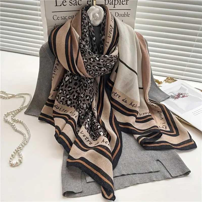 2025 Designer Brand Women Scarf Classical Leopard Print Lady Shawls Cotton Feeling Soft Oversize Hijabs Neck Headband Foulard C251031