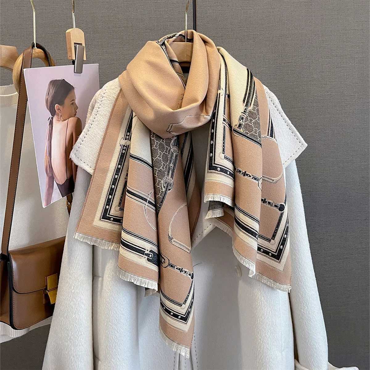 Winter Cashmere Scarf Women Luxury Chain Print Female Shawl Wrap Elegant Poncho Lady Thick Warm Blanket Gift Echarpe C251031