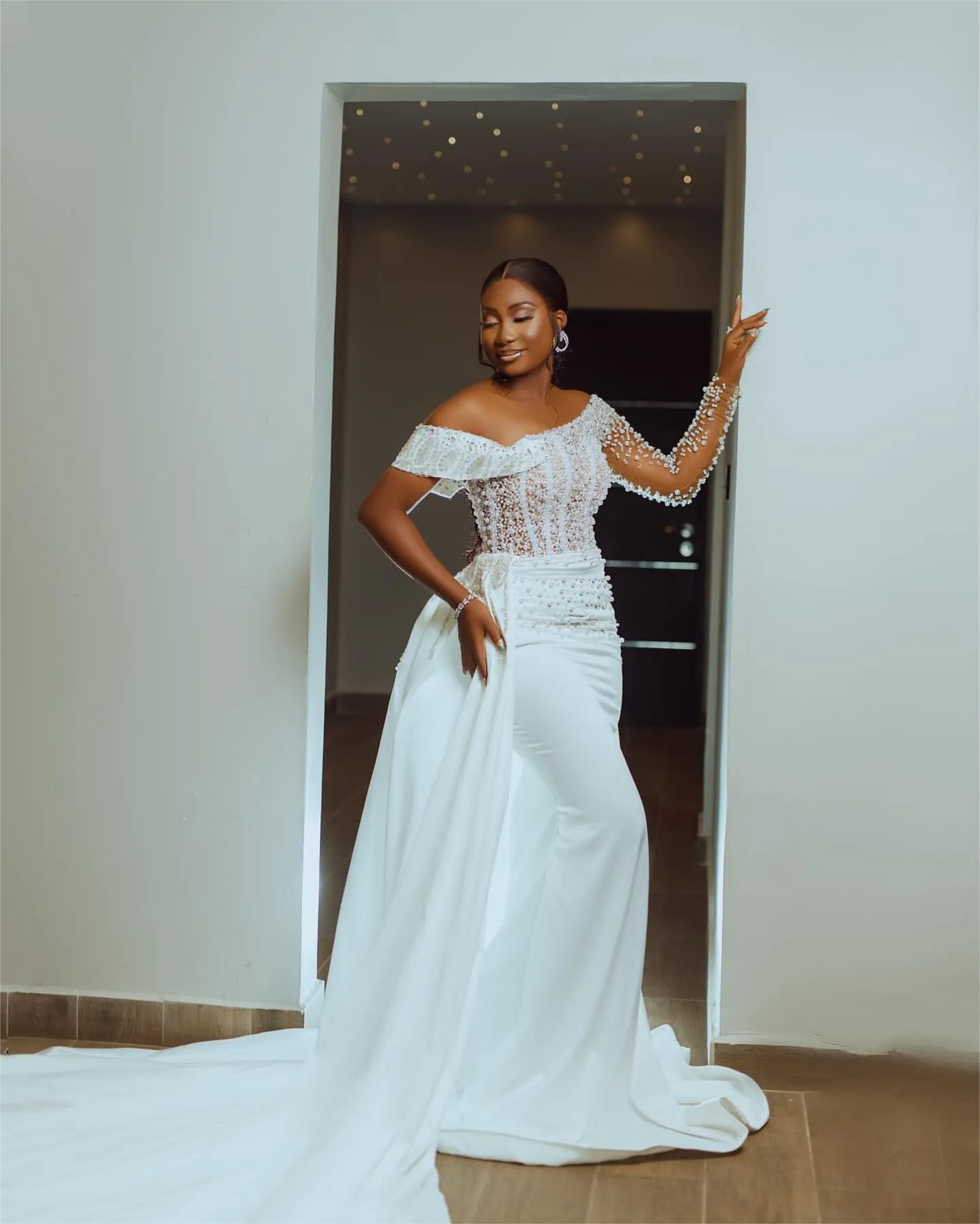 White Mermaid Wedding Dresses Plus Size Pearls Full Sleeves Satin Elegant Bridal Gowns Dresses Vestidos De Novia