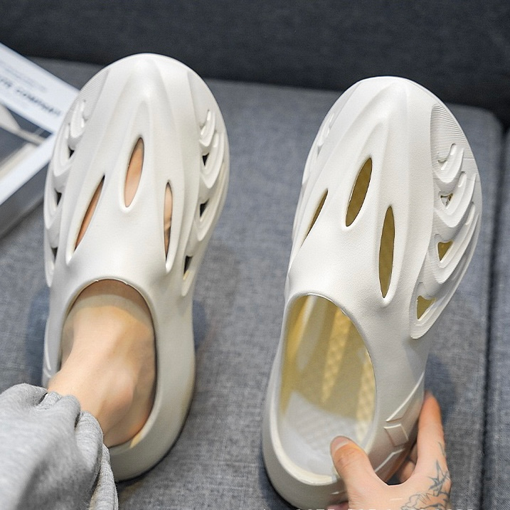 Bangte designer Cave Shoes Men's Summer New Style, Stepping on Shit Feeling Beach Sandals, Soft Bottom, Anti Slip Sports, Baotou Slippers