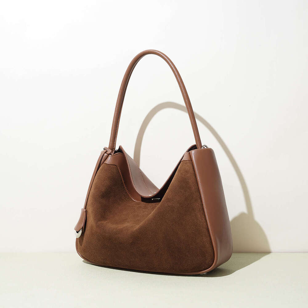 Luxury Bag Designer New Genuine Large Capacity Tote For Women Crossbody Commuter Matte Leather Lock Handbag Shoulder Bag