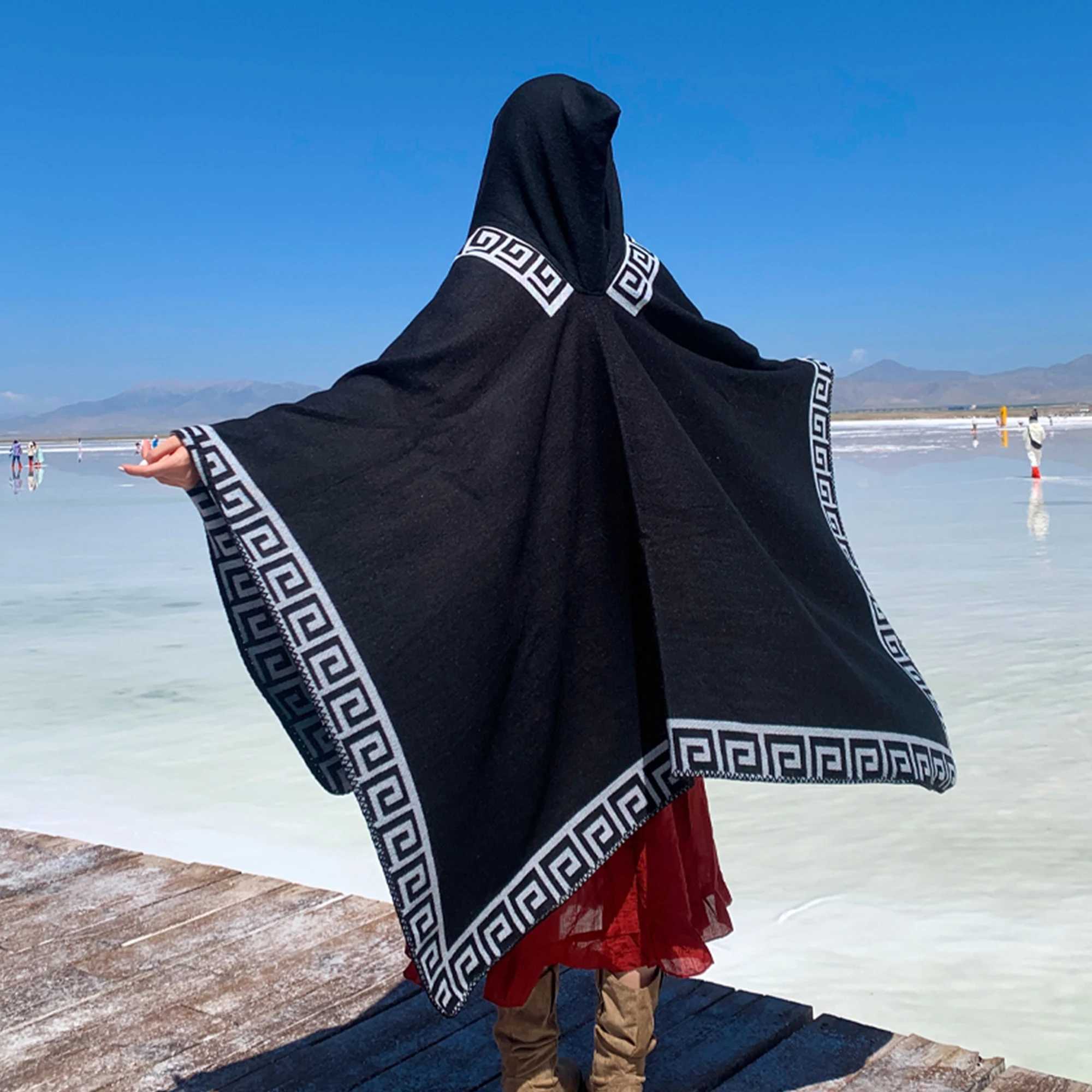 New Fine Ladies Shawl Scarf with Geometric Pattern Borders Hooded Wrap Shawl Autumn Winter outdoor Travel Stylish Women C251031