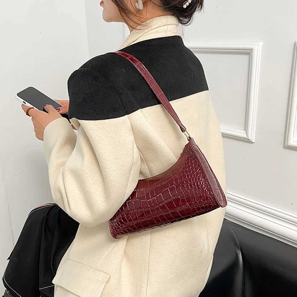 Solid Color PU Leather Womens Underarm Bag New Luxury Designer for Female Casual Shoulder Bag Tote Clutch Purse Banquet Handbag W251031