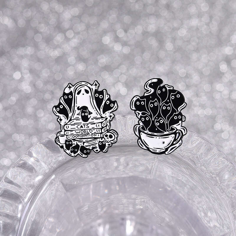 Cross-Border Creative Cartoon Cat Series Accessories Badge Personality Versatile Black and White Animal Alloy Brooch