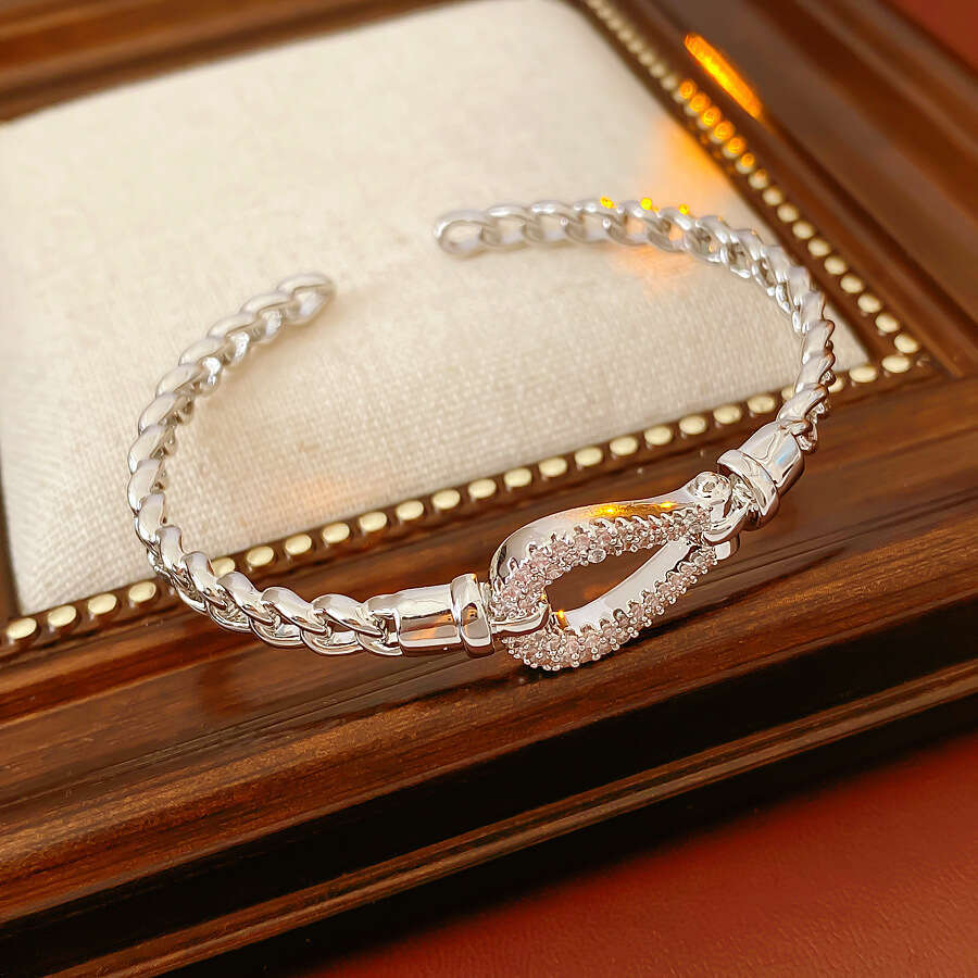 Bracelet Designer luxury bangle Zircon Water Drop Oval Splicing Open Light Niche High end Sense Bracelets Personality Minimalist Style Jewelry