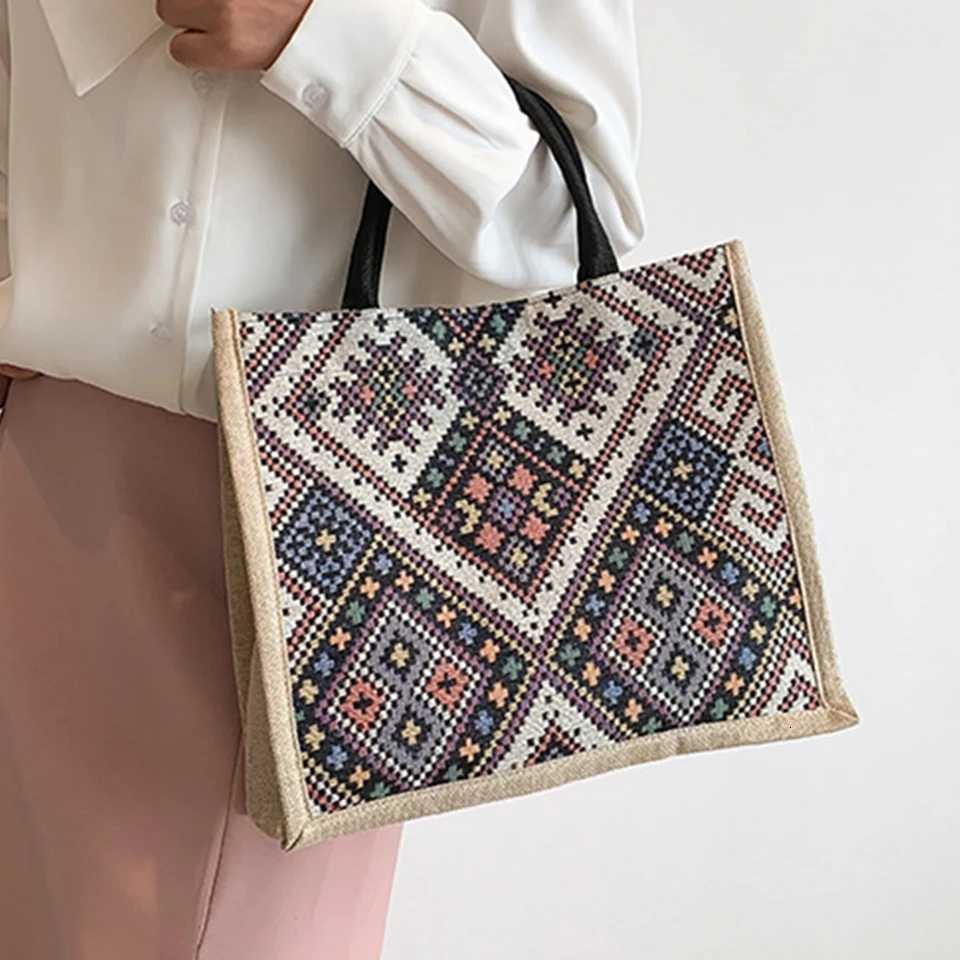 Womens Shoulder Bag Large Capacity Ethnic Style Handbag Retro Tote Bag W251031