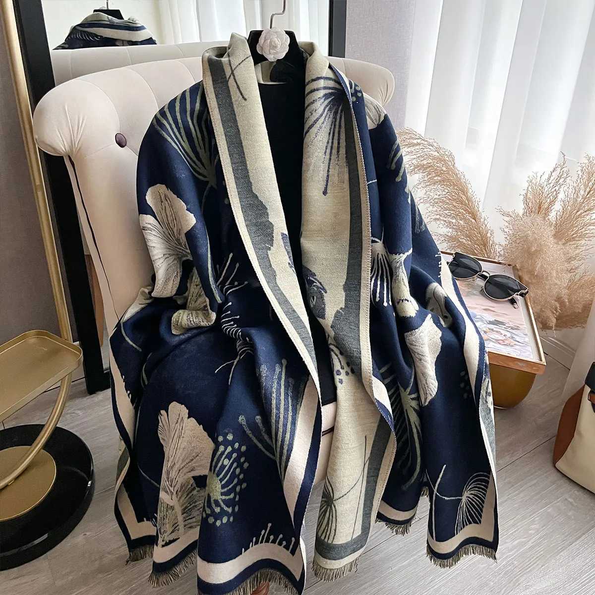 2025 New Winter Warm Cashmere Shawl Fashion Leaf Scarf Women Neckerchief Head Scarves Wrap Femal Poncho Echarpe Bandana C251031