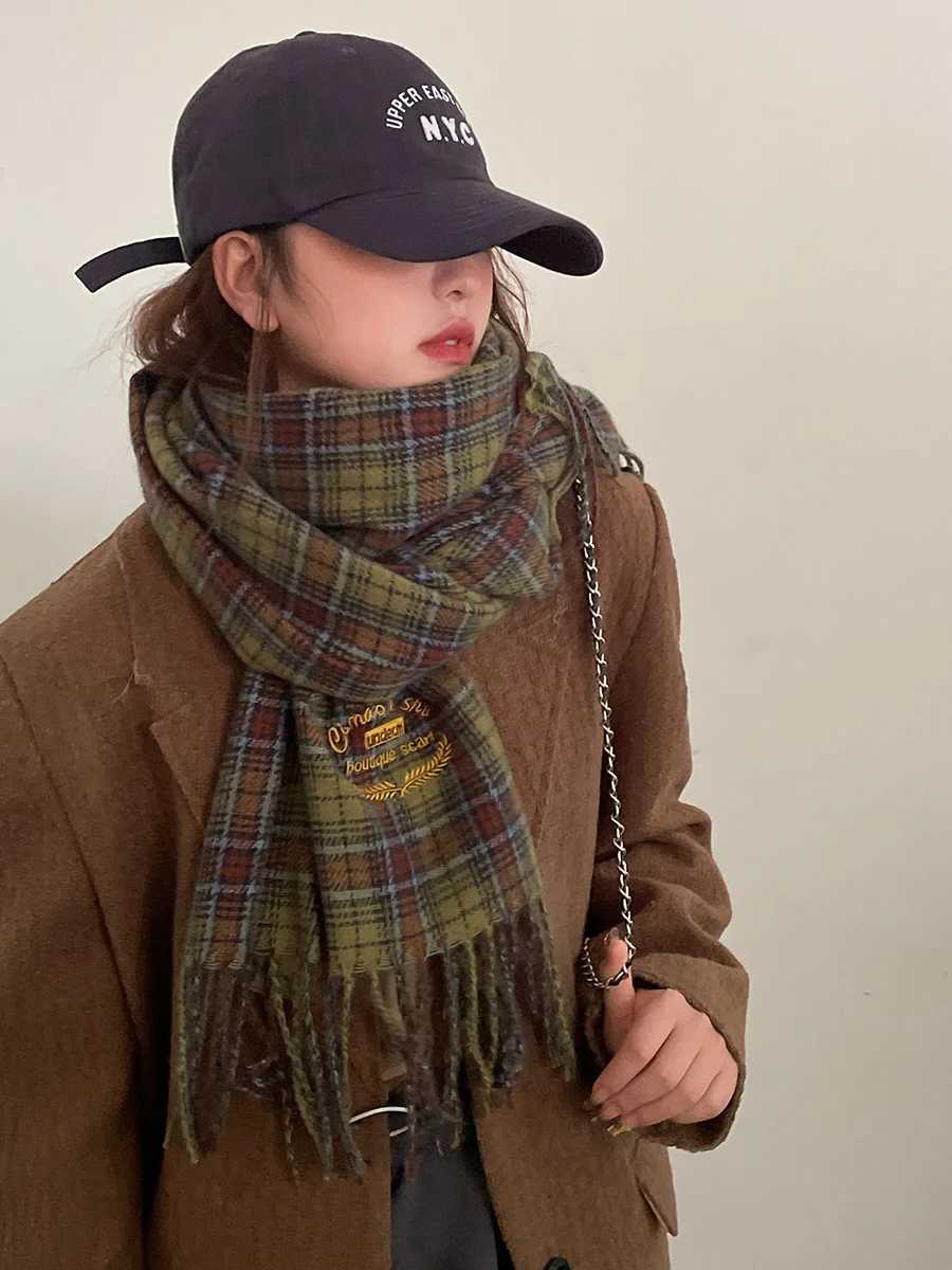 Embroidered Retro Plaid Scarf For Women HighEnd Korean Version Of Versatile Shawl For WinterW251030