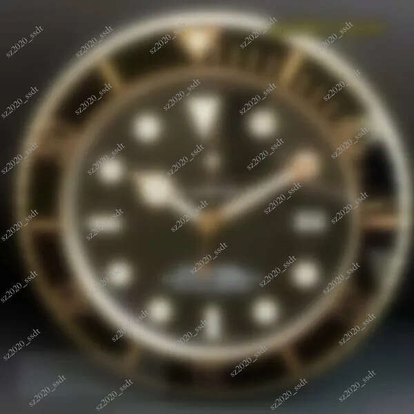 Metal home decoration wall clock luxurious modern design quartz large wall watch stainless steel date night light silent