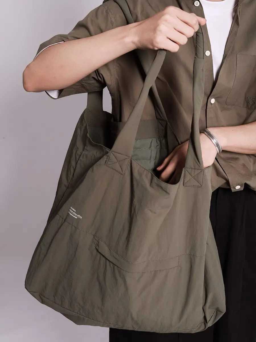 Tote Bag 2024 New Fashion Simple Office Lady Nylon Splashproof Shoulder Bag Handbag Allmatch W251031