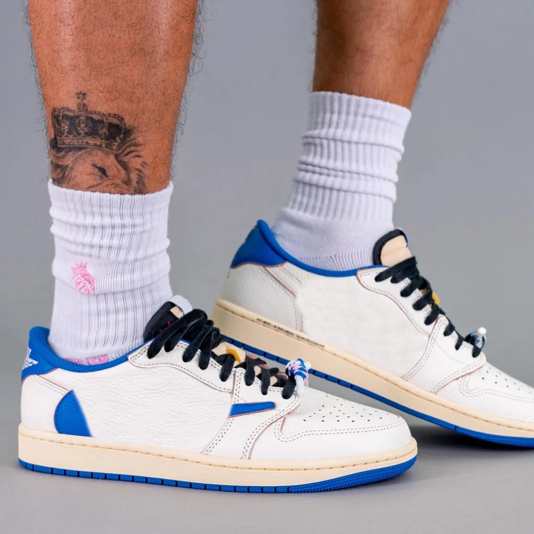 Basketball Shoes Ts x Fragment 1 Low Og Sail Black Muslin Military Blue Reverse Mocha Olive Phantom Cactus Jack Men Women Sneakers Size Us4-14